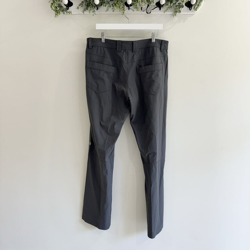 Lululemon Men’s Gray Striped Comic Book Waist Athletic Pants 38 SJ - Picture 4 of 4